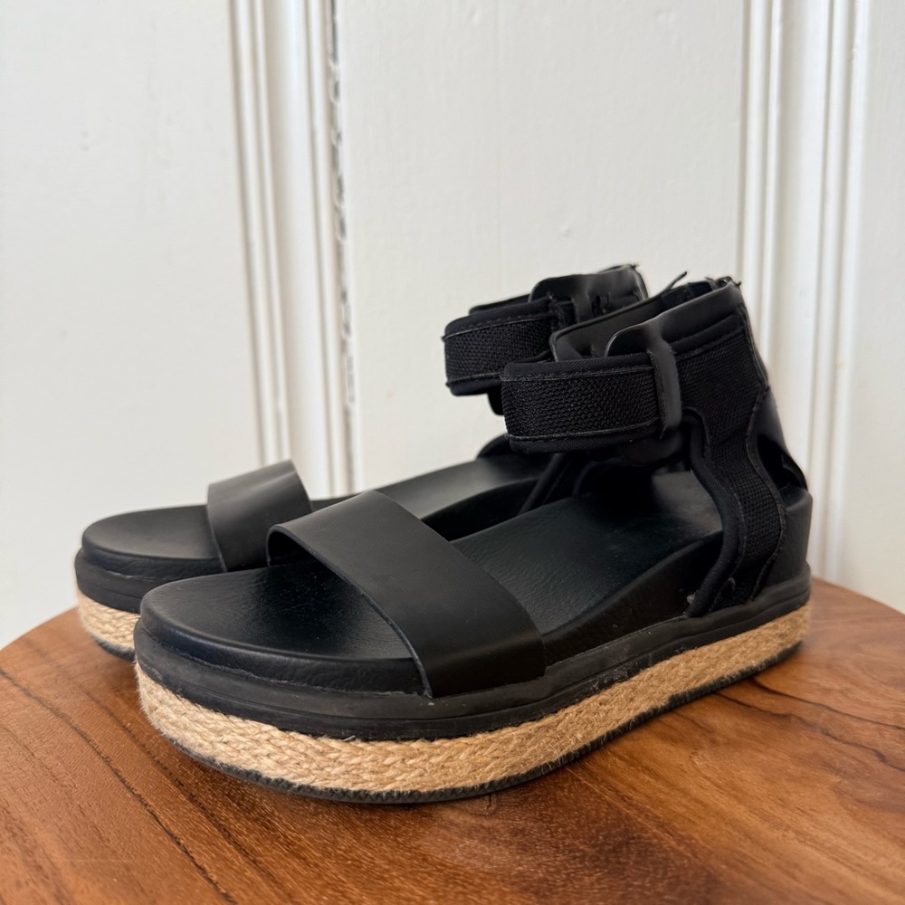 Sophie17 Black Leather Espadrilles Mini Wedge Sandals size 12 youth